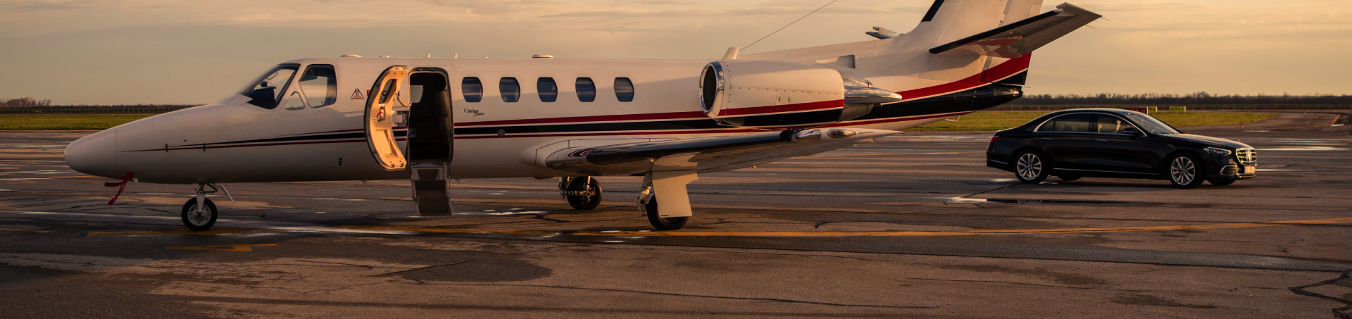 Fly in style - send inquiry