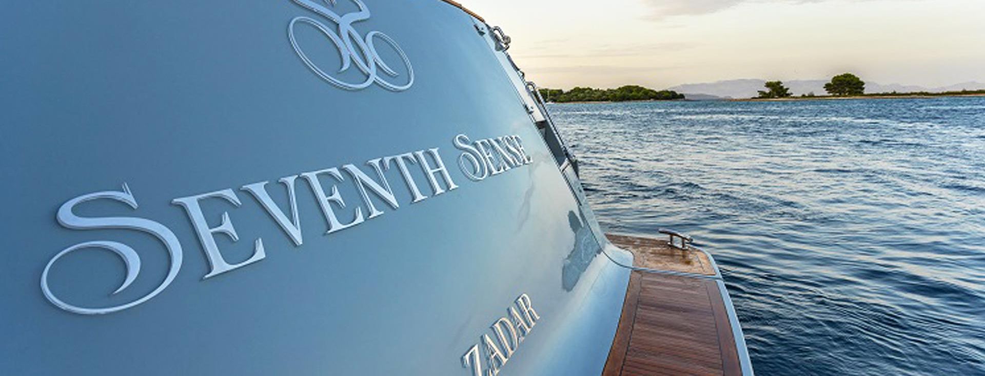 FERRETTI NAVETTA 33 “SEVENTH SENSE”