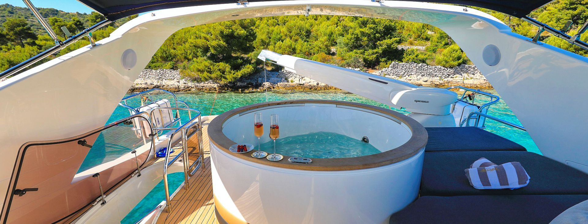 PRINCESS 85 FLY „INSIEME“