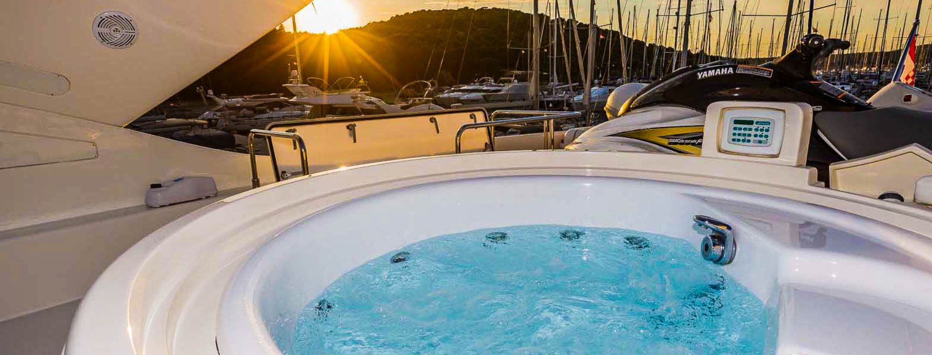 FERRETTI 880 “MISS KATARIINA”