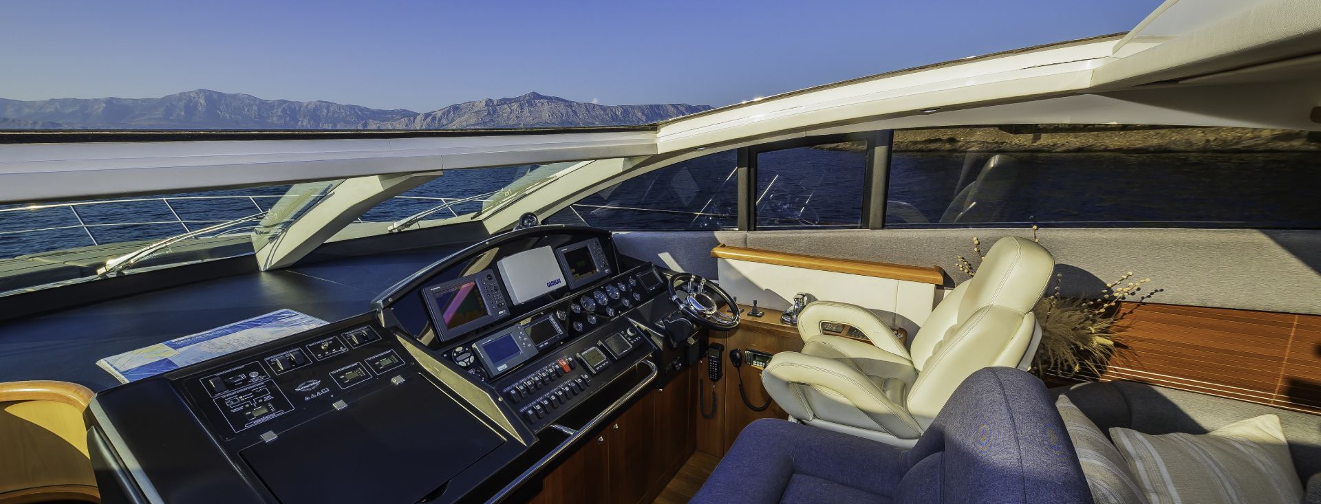 SUNSEEKER PREDATOR 72 “GLORIOUS”