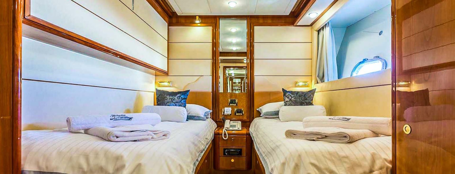 FERRETTI 880 “MISS KATARIINA”