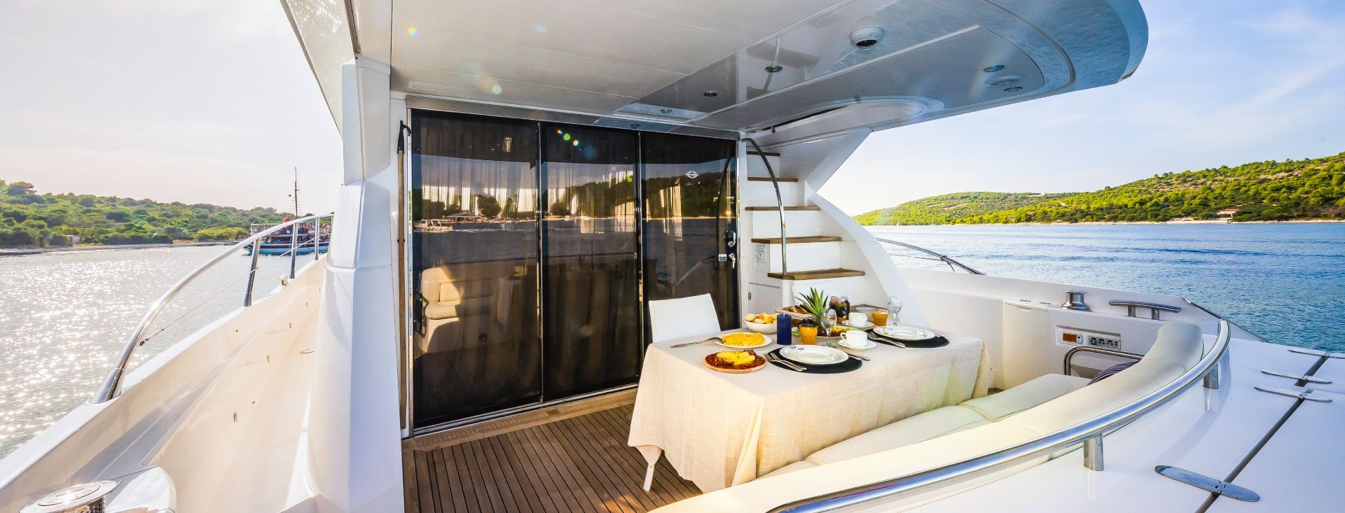 SUNSEEKER MANHATTAN 63 “2 DRUNK”