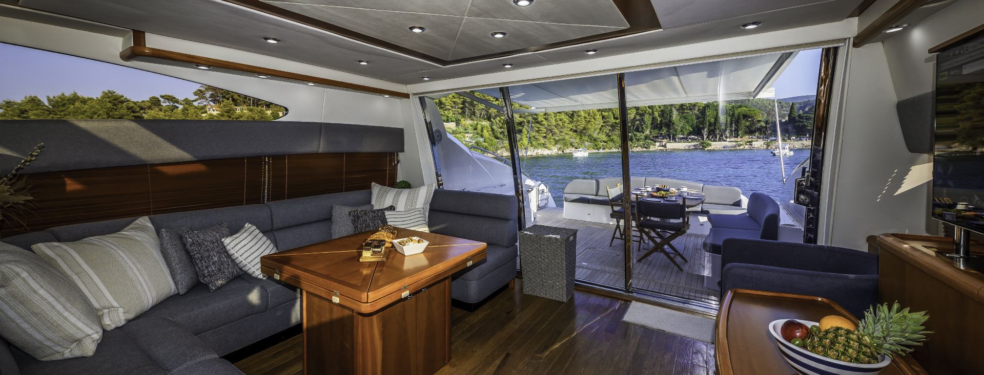 SUNSEEKER PREDATOR 72 “GLORIOUS”