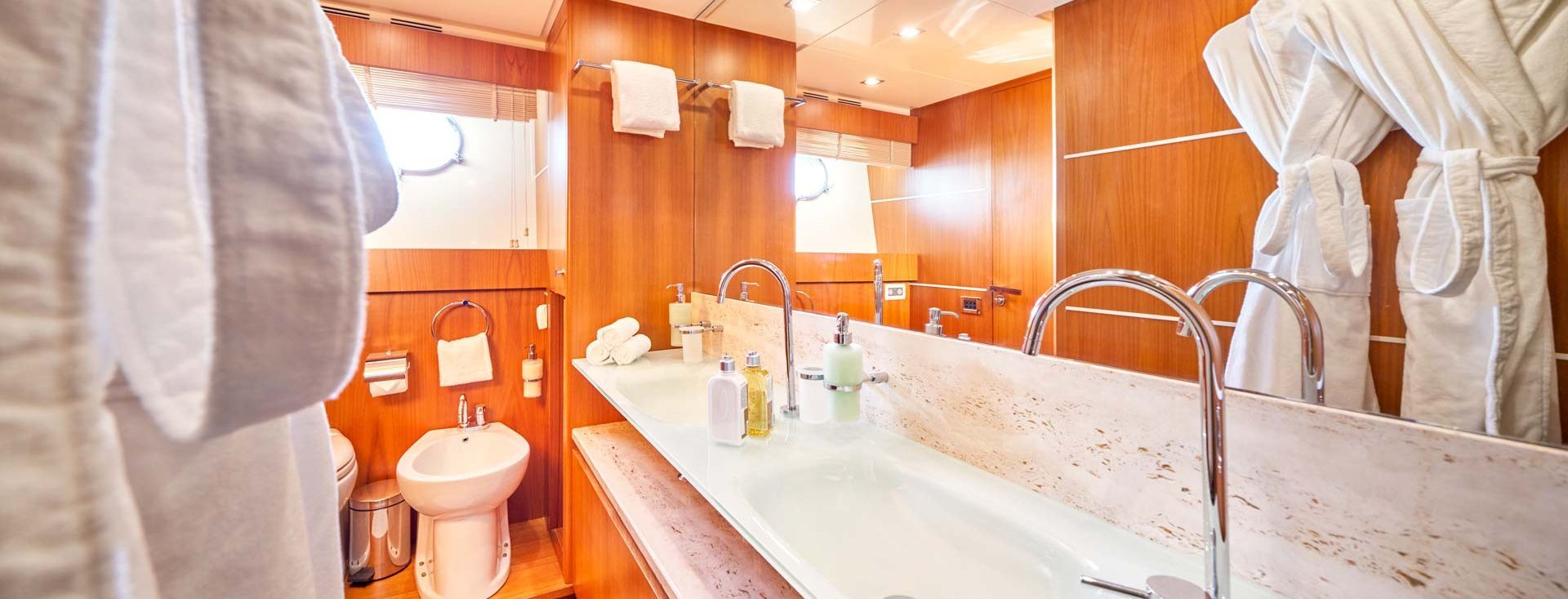 CANADOS 86 "KARISMA"