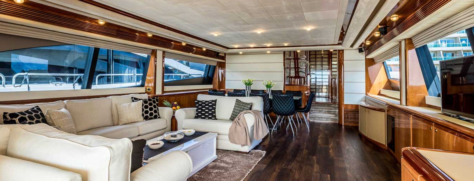 FERRETTI 880 “MISS KATARIINA”