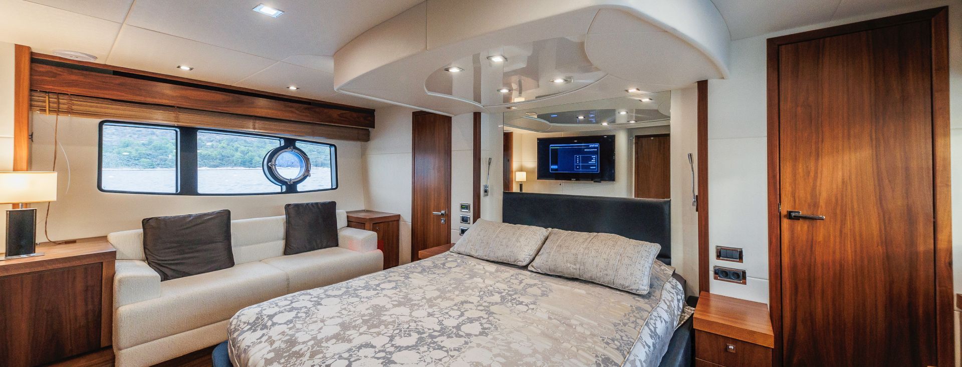 SUNSEEKER MANHATTAN 63 “2 DRUNK”