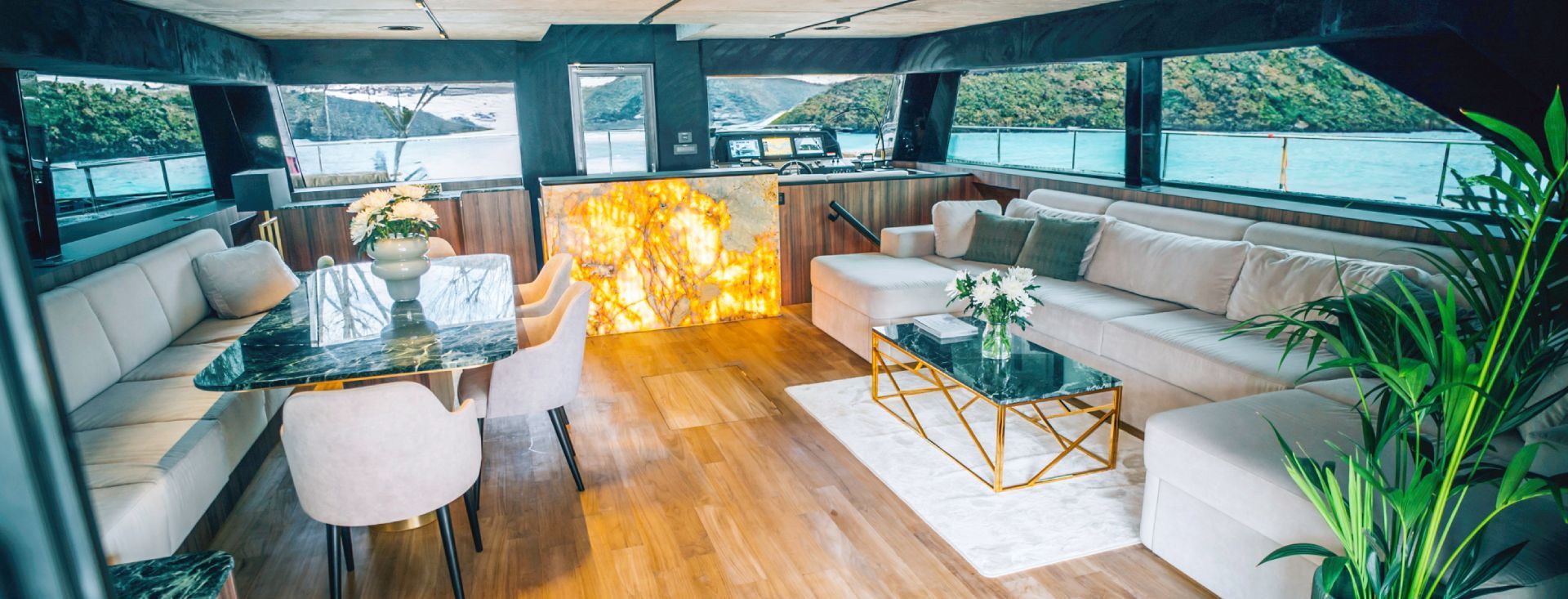 MOON 60 POWER "OVER THE MOON"