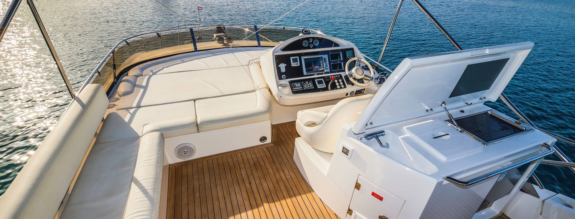 SUNSEEKER MANHATTAN 63 “2 DRUNK”
