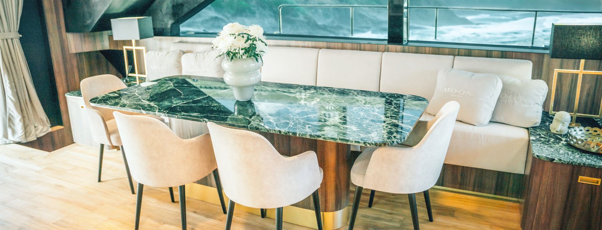 MOON 60 POWER "OVER THE MOON"