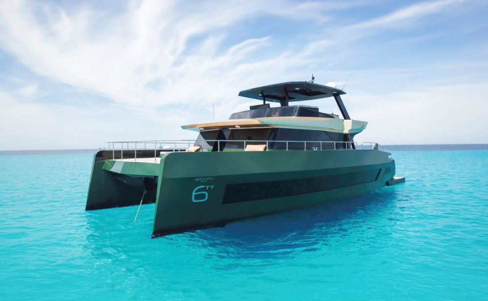 MOON 60 POWER "OVER THE MOON"